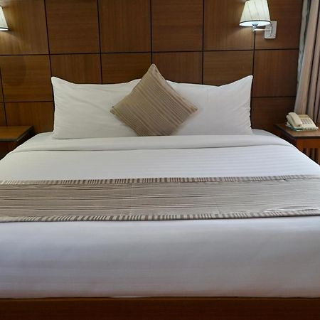 The Pinnacle Hotel And Suites Davao City Extérieur photo