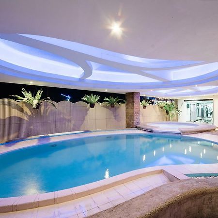 The Pinnacle Hotel And Suites Davao City Extérieur photo
