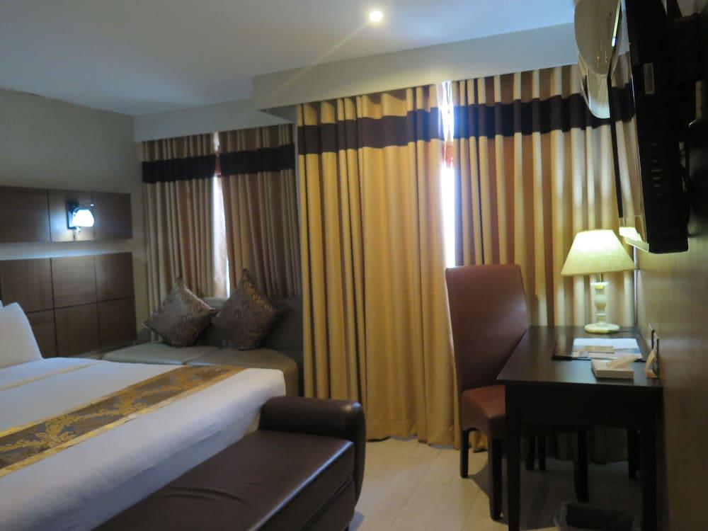 The Pinnacle Hotel And Suites Davao City Extérieur photo