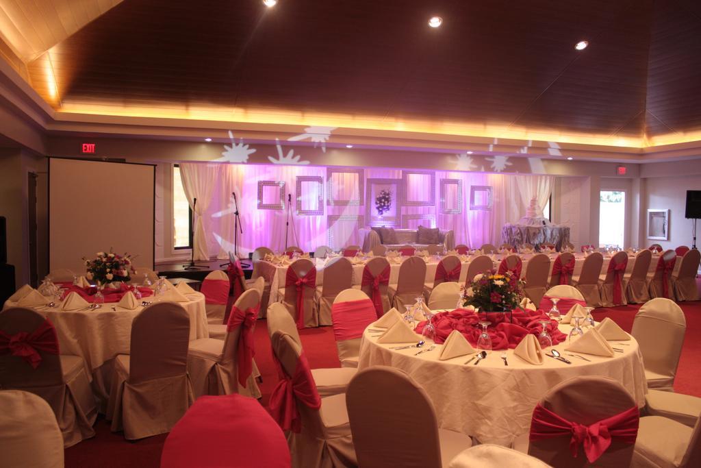 The Pinnacle Hotel And Suites Davao City Extérieur photo