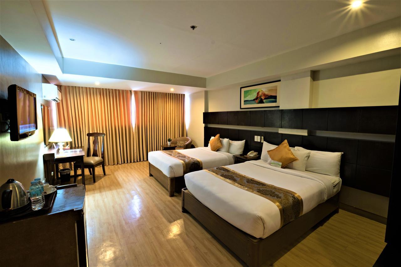 The Pinnacle Hotel And Suites Davao City Extérieur photo