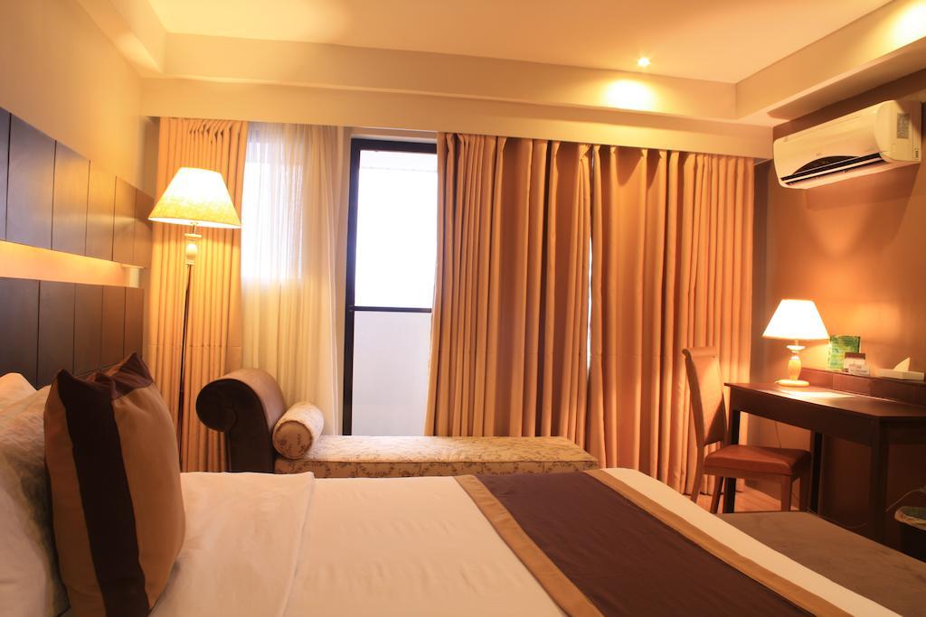 The Pinnacle Hotel And Suites Davao City Extérieur photo